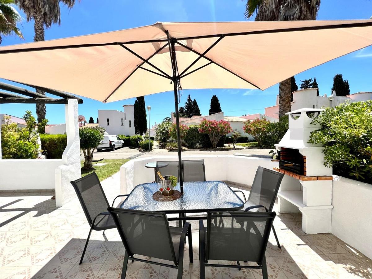 Armacao De Pera Twins 3 With Pool By Homing Appartement Buitenkant foto