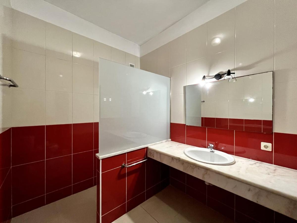 Armacao De Pera Twins 3 With Pool By Homing Appartement Buitenkant foto