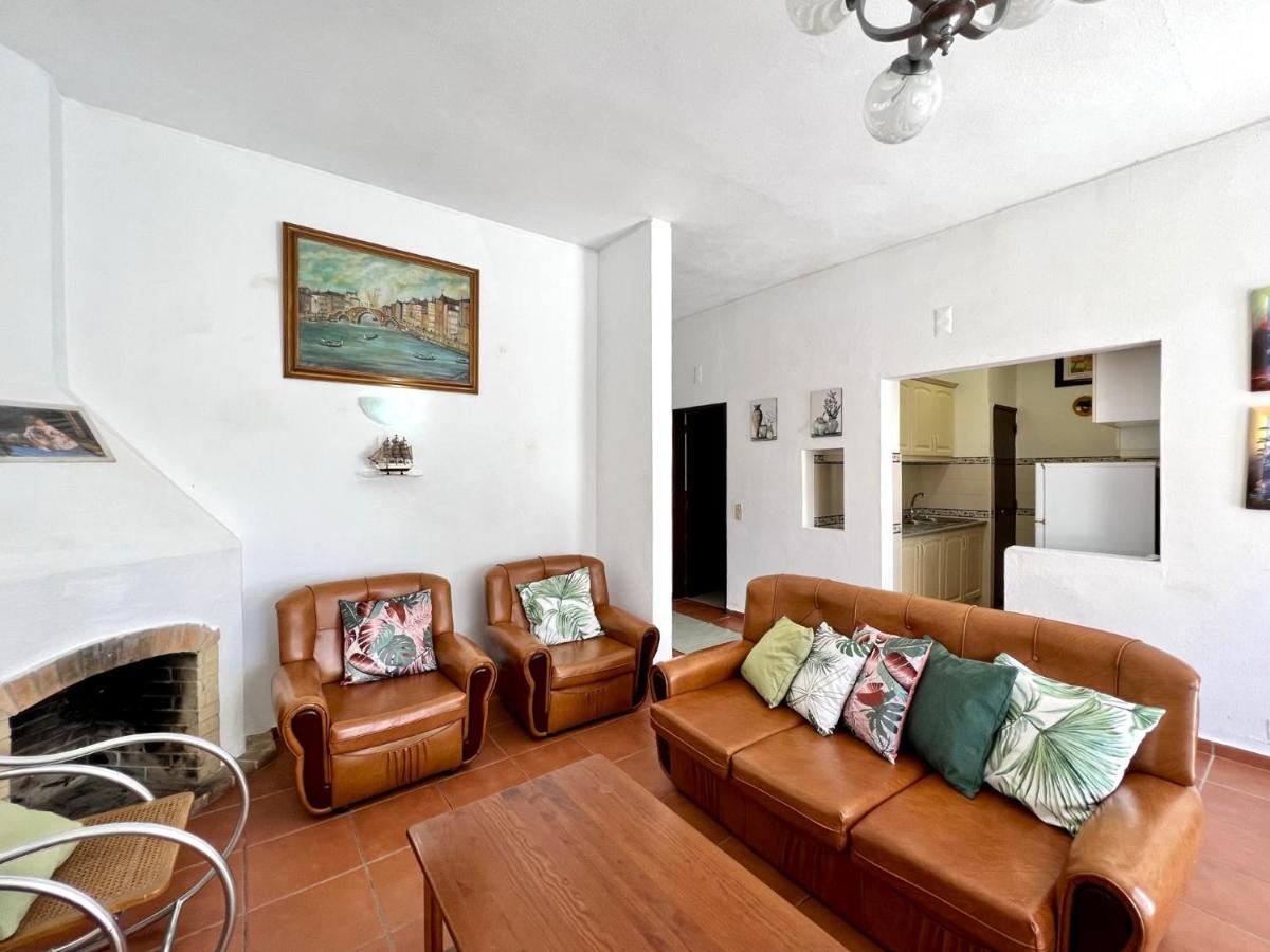 Armacao De Pera Twins 3 With Pool By Homing Appartement Buitenkant foto