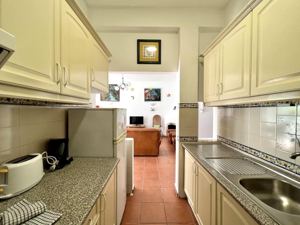 Armacao De Pera Twins 3 With Pool By Homing Appartement Buitenkant foto