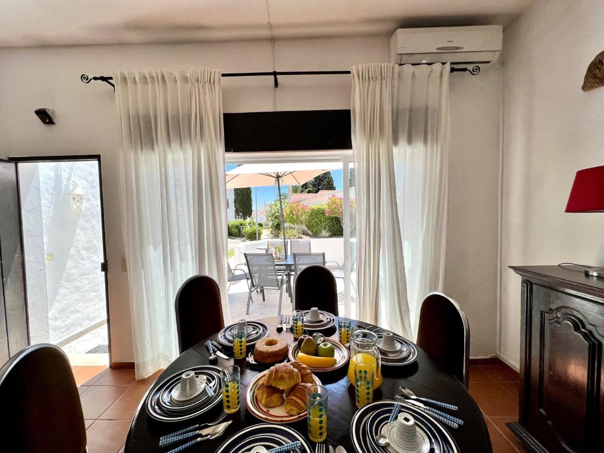 Armacao De Pera Twins 3 With Pool By Homing Appartement Buitenkant foto